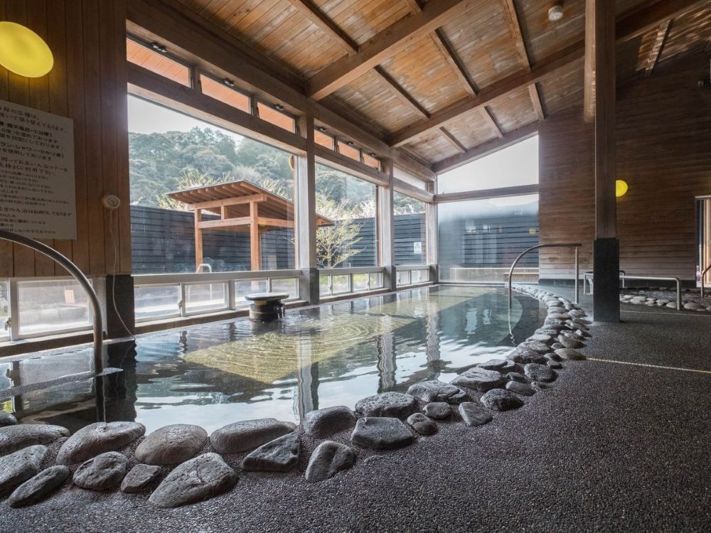 「楠こもれびの郷」で収穫体験と宿泊体験